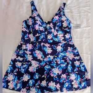 Plus size women's swim dress size 4XL, new w/tags!
